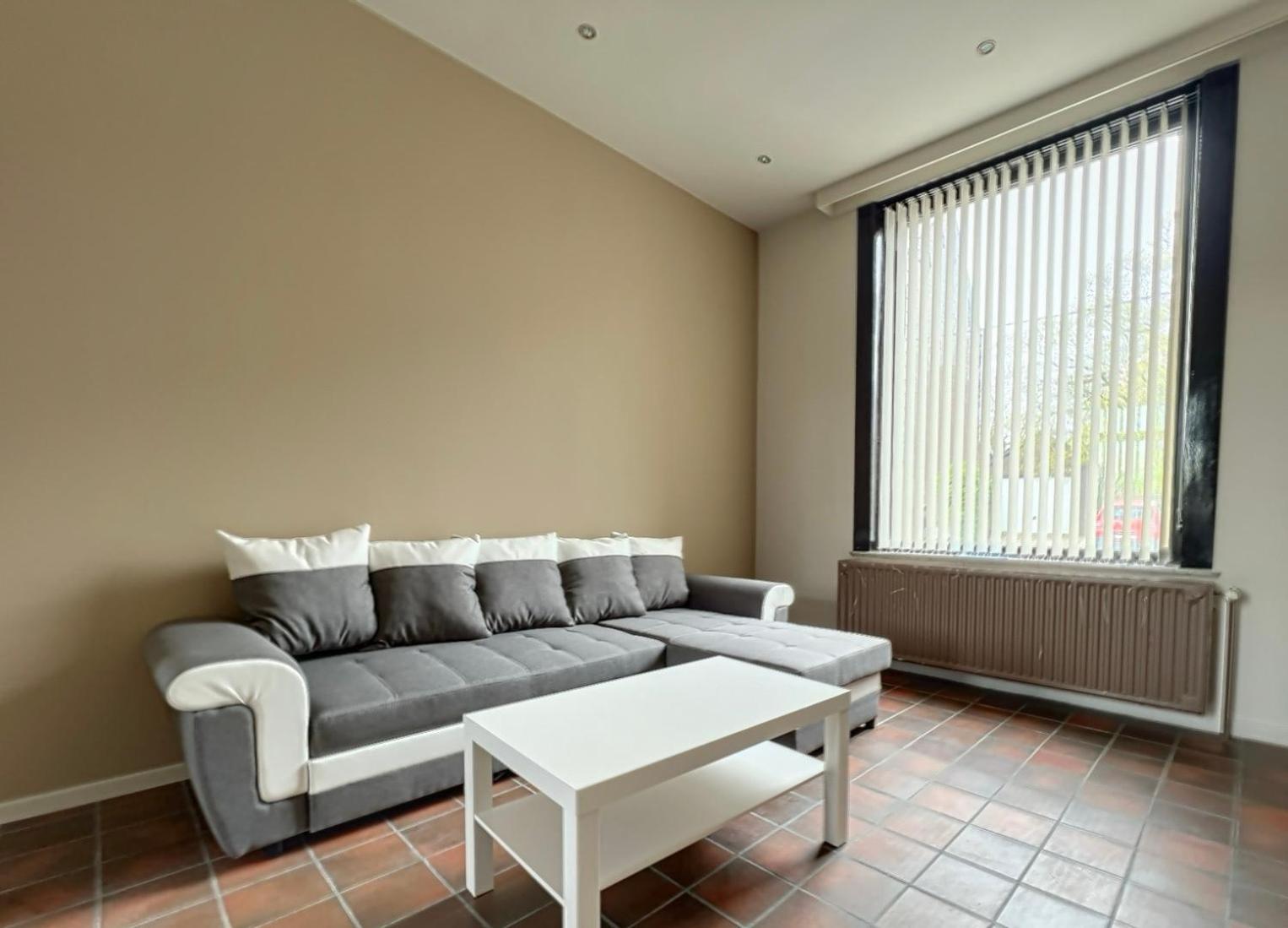 Station 64 A1 Bruxelles-Charleroi-Airport Villa Luaran gambar